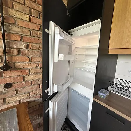 شقة Apartament Kolo Parku